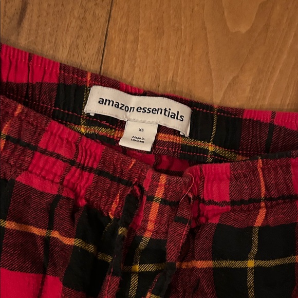 Women’s Pajamas, size XS - Picture 3 of 7